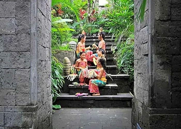 Puri Sunia Resort 4*